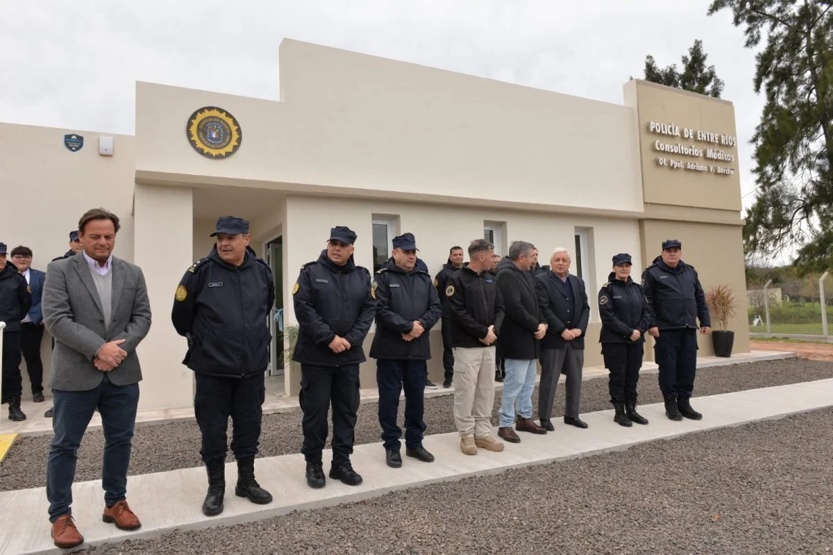 Inauguraron la Clínica policial "Of. Ppal. Adriana V. Borche" y el Destacamento policial "Justo José de Urquiza