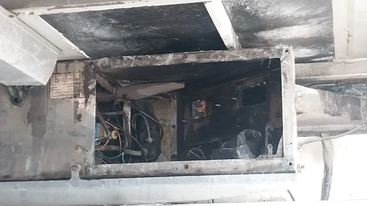 Principio de incendio en la bodega de un colectivo