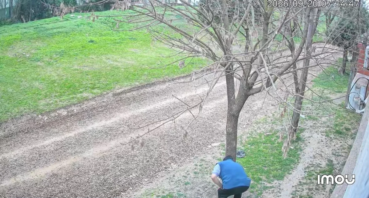 Preocupación en Barrio Rocamora por la presencia de un sujeto en actitud sospechosa Preocupación en Barrio Rocamora por la presencia de un sujeto en actitud sospechosa