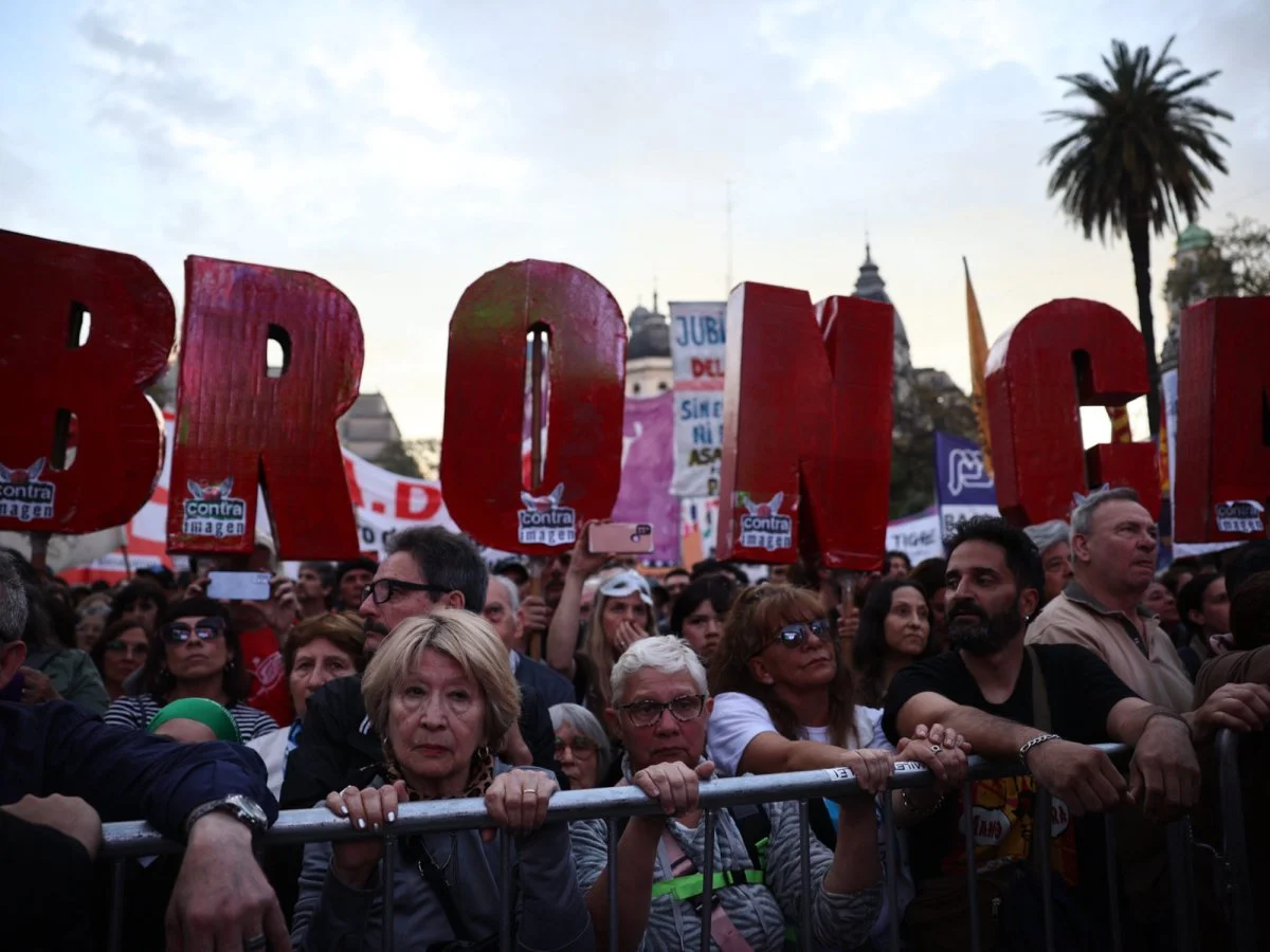Convocan a una reunión abierta para organizar la movilización del 15 de octubre